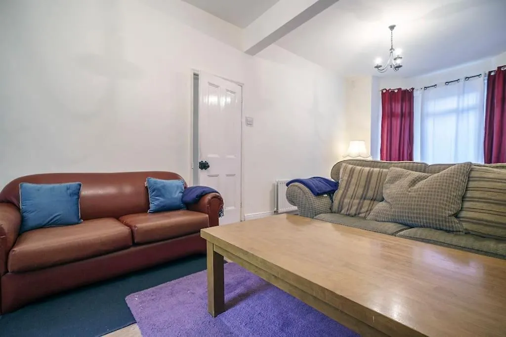 House Close To City Centre And City Airport 벨파스트 펜션